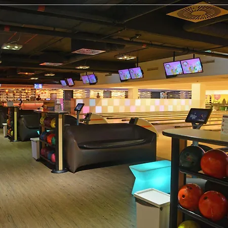 Six By Up I Your Away From Apartamento Lisboa