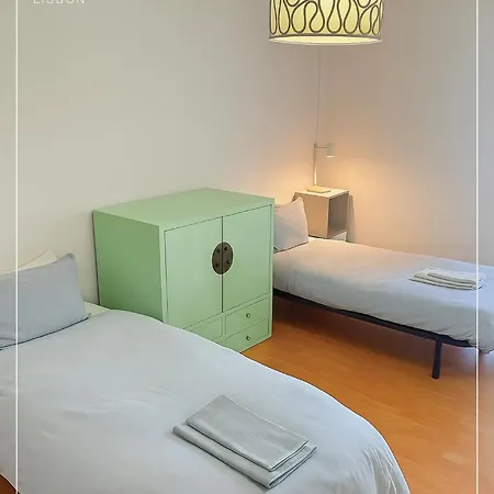 Six By Up I Your Away From Apartmán