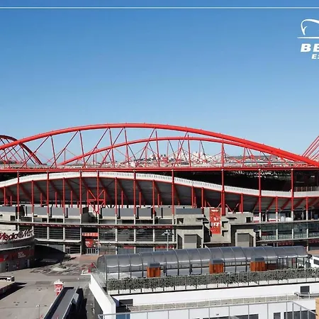 Six By Up I Your Away From リスボン