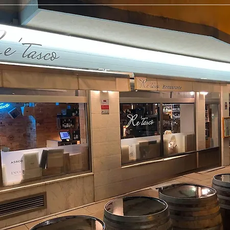 Six By Up I Your Away From アパート